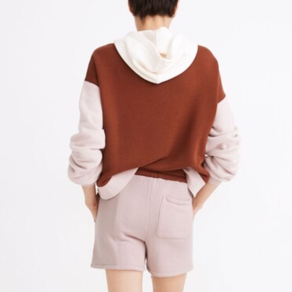 MADEWELL Airyterry Stitched Pocket Atheleisure Travel Sweatshorts Wisteria Dove - Picture 2 of 10